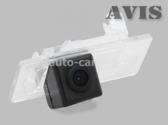 CMOS штатная камера заднего вида AVIS AVS312CPR для VOLKSWAGEN (#134)